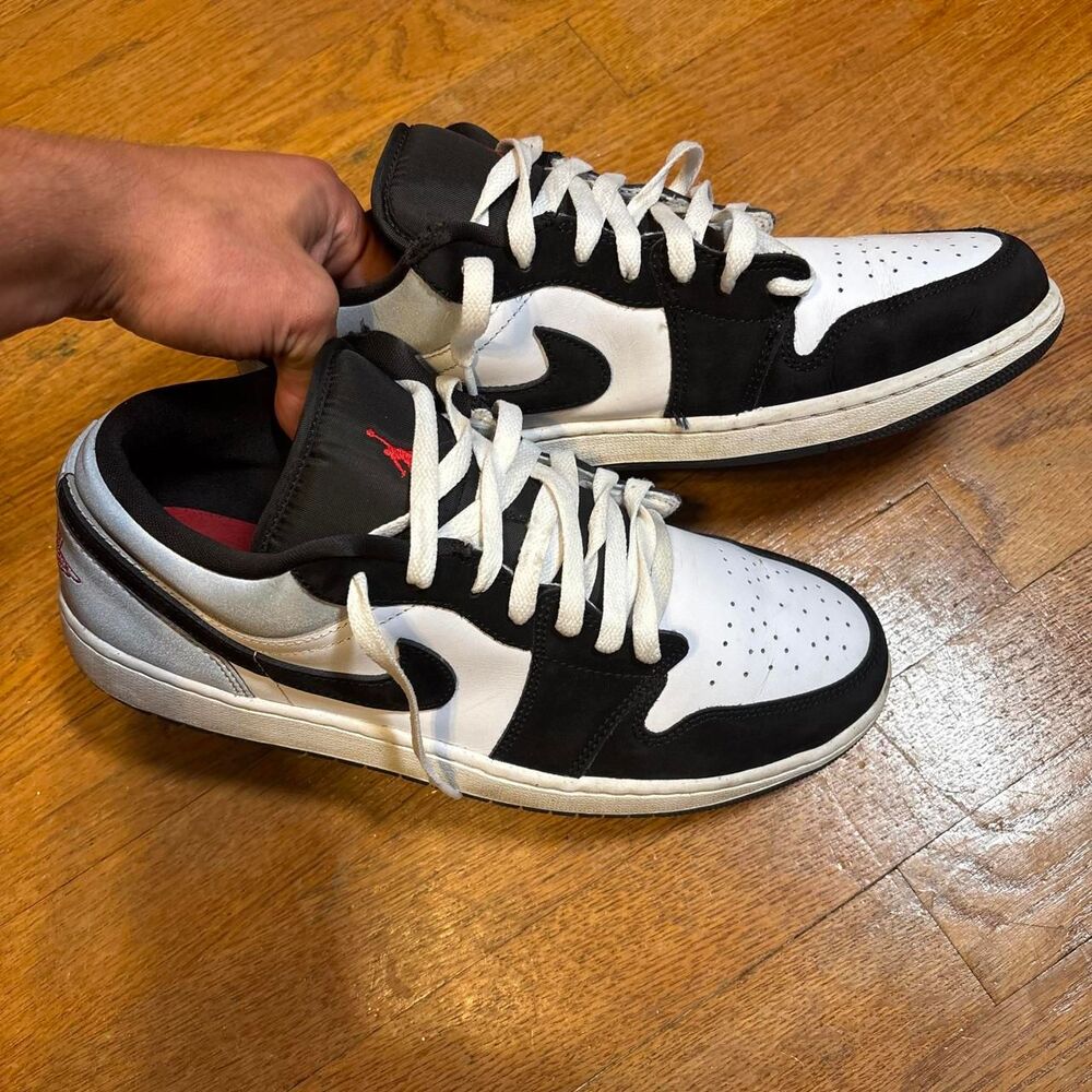 Jordan Men's White and Black Trainers